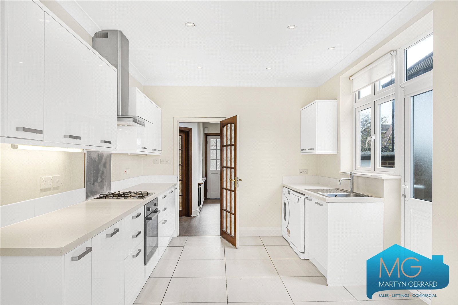 4 bedroom Semi-Detached House for sale - Martyn Gerrard