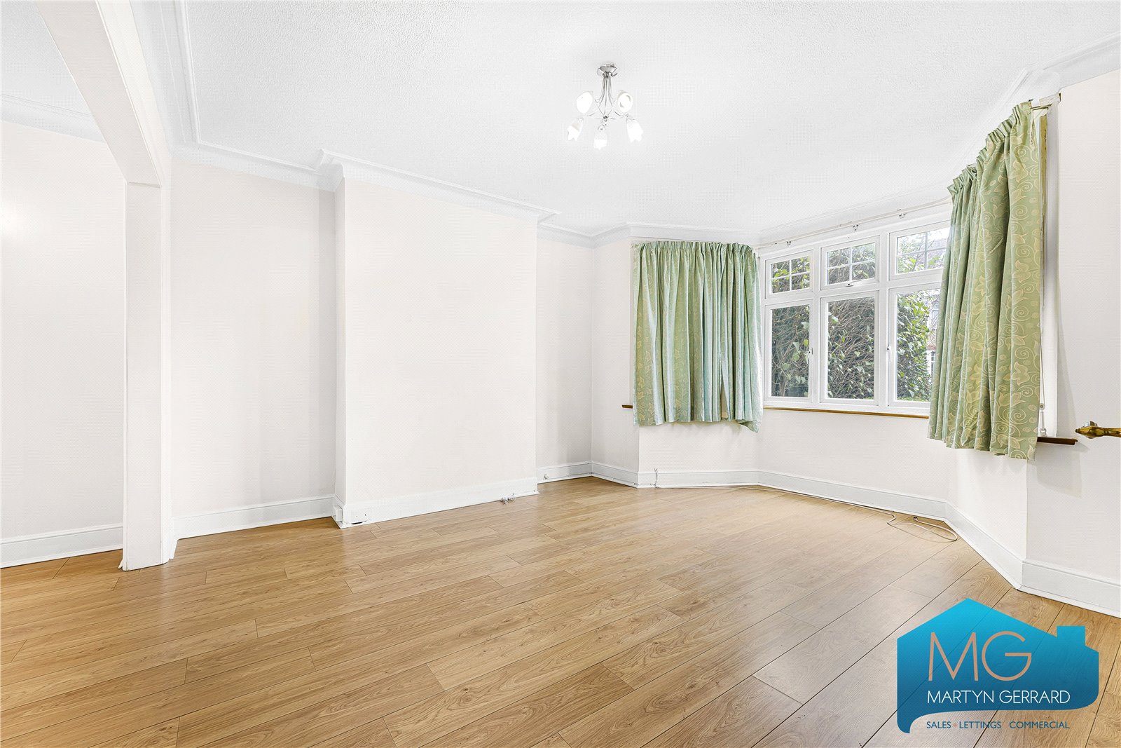 4 bedroom Semi-Detached House for sale - Martyn Gerrard