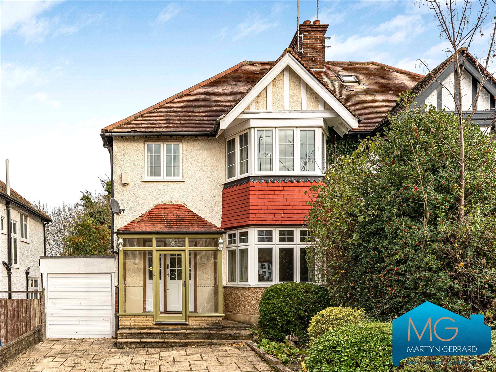 Finchley Way, Finchley Central, London, N3+  - Martyn Gerrard