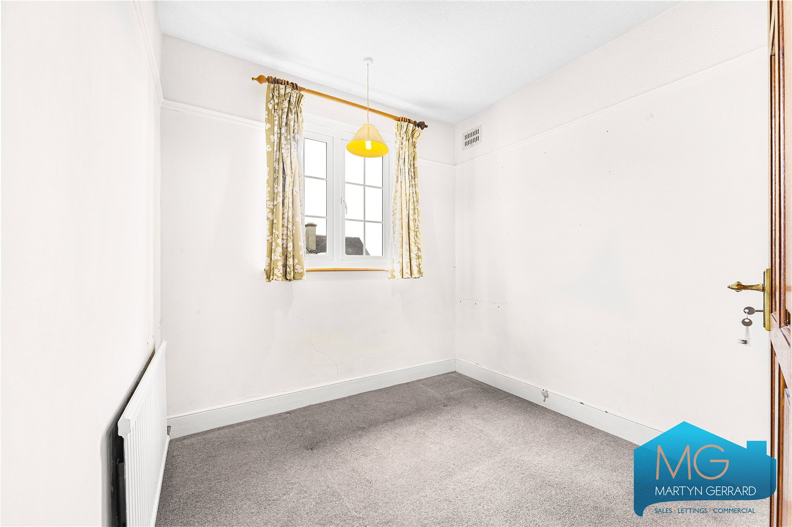 4 bedroom Semi-Detached House for sale - Martyn Gerrard