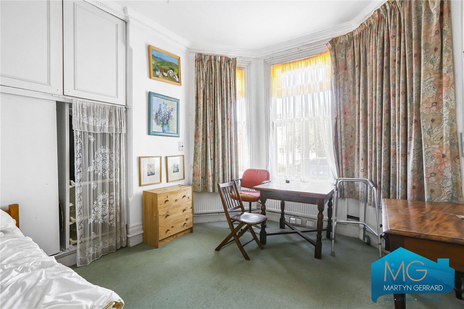 2 bedroom Ground Floor Flat for sale - Martyn Gerrard