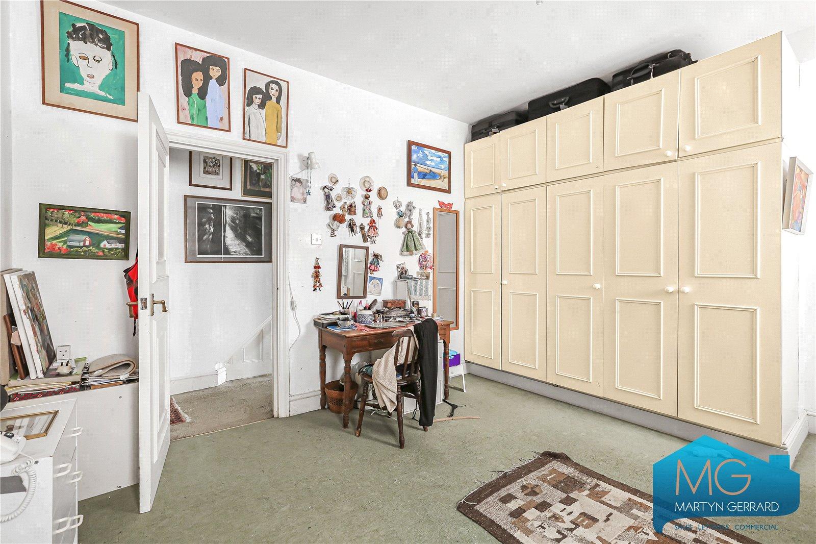 2 bedroom Ground Floor Flat for sale - Martyn Gerrard
