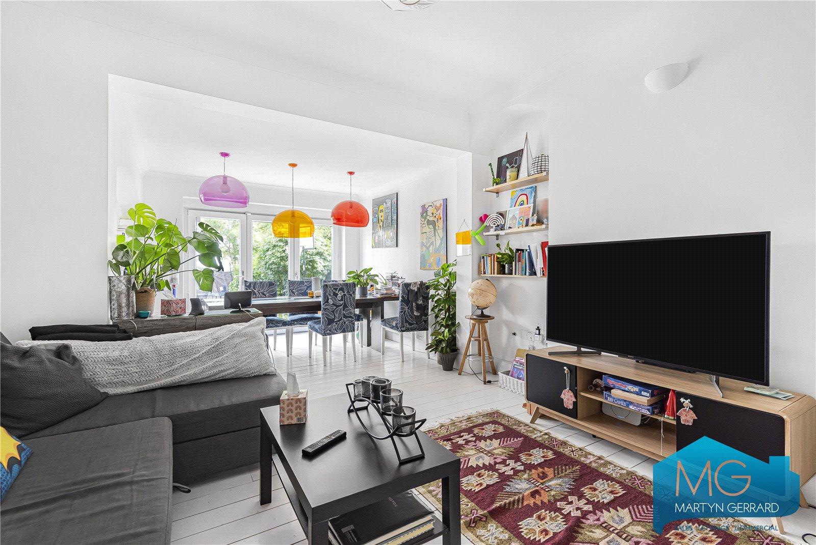 3 bedroom End of Terrace House for sale - Martyn Gerrard