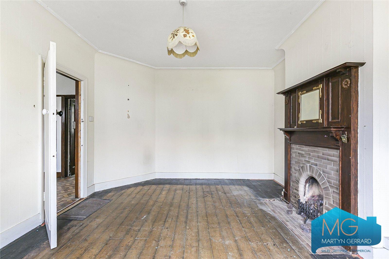 3 bedroom Semi-Detached House for sale - Martyn Gerrard