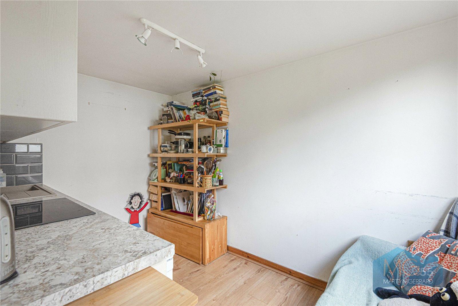 4 bedroom Semi-Detached House for sale - Martyn Gerrard