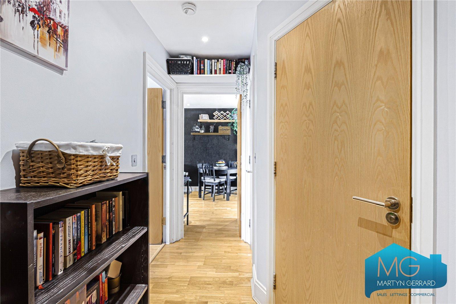 1 bedroom Apartment for sale - Martyn Gerrard
