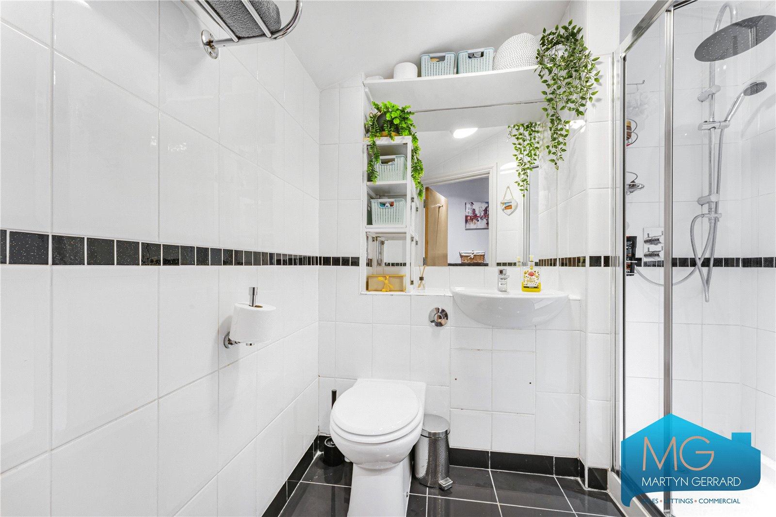 1 bedroom Apartment for sale - Martyn Gerrard