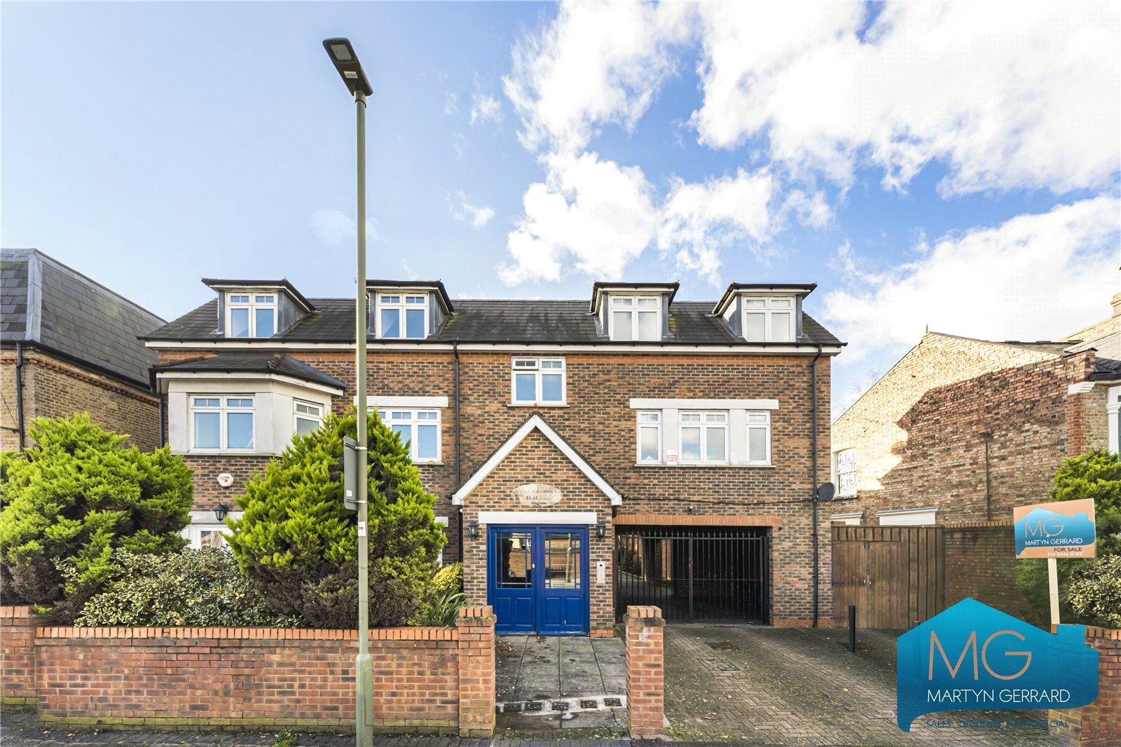 1 bedroom Apartment for sale - Martyn Gerrard