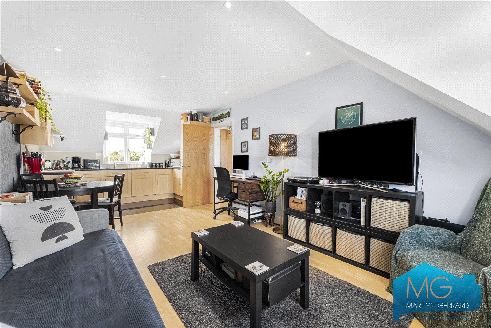 1 bedroom Apartment for sale - Martyn Gerrard