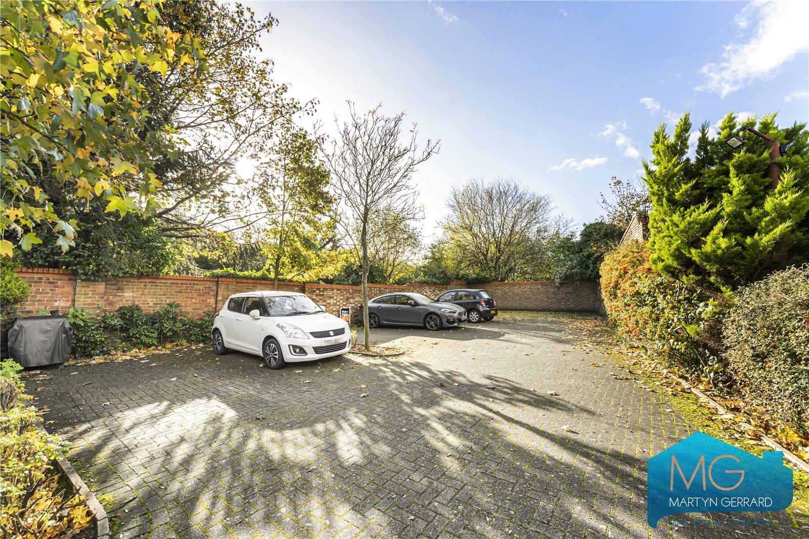 1 bedroom Apartment for sale - Martyn Gerrard