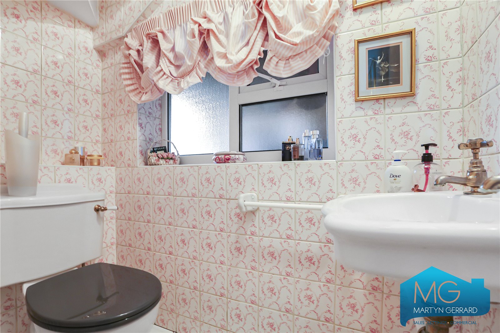 4 bedroom Detached House for sale - Martyn Gerrard