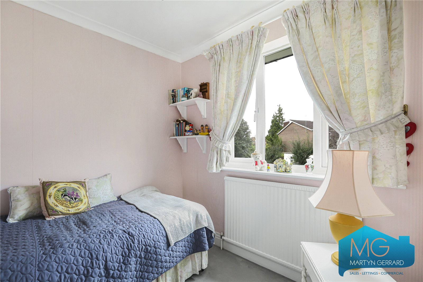 4 bedroom Detached House for sale - Martyn Gerrard