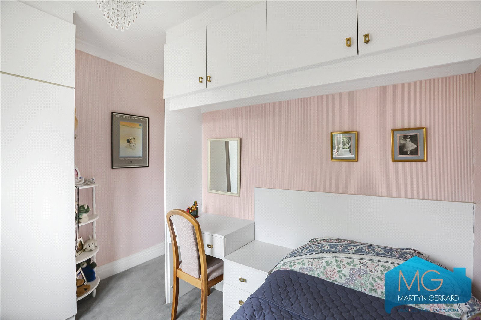 4 bedroom Detached House for sale - Martyn Gerrard
