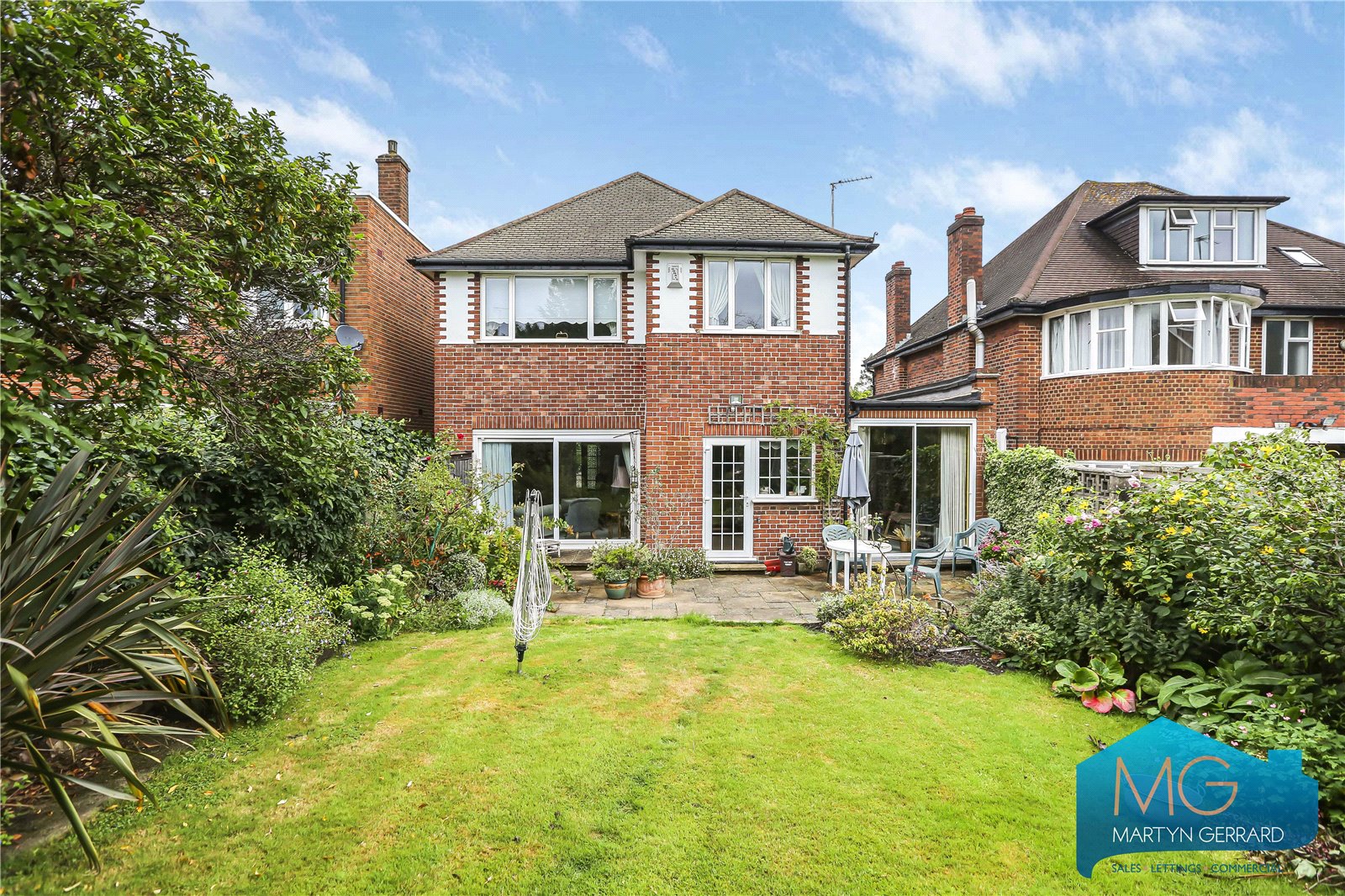 4 bedroom Detached House for sale - Martyn Gerrard