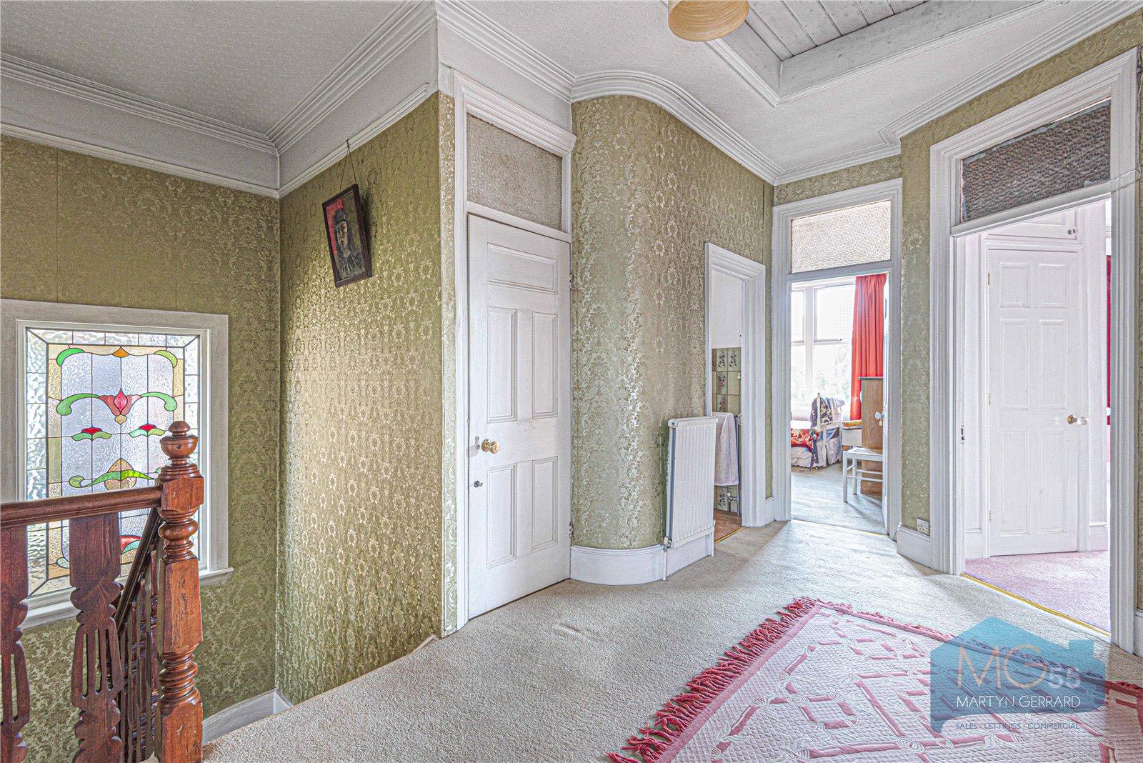 5 bedroom Detached House for sale - Martyn Gerrard