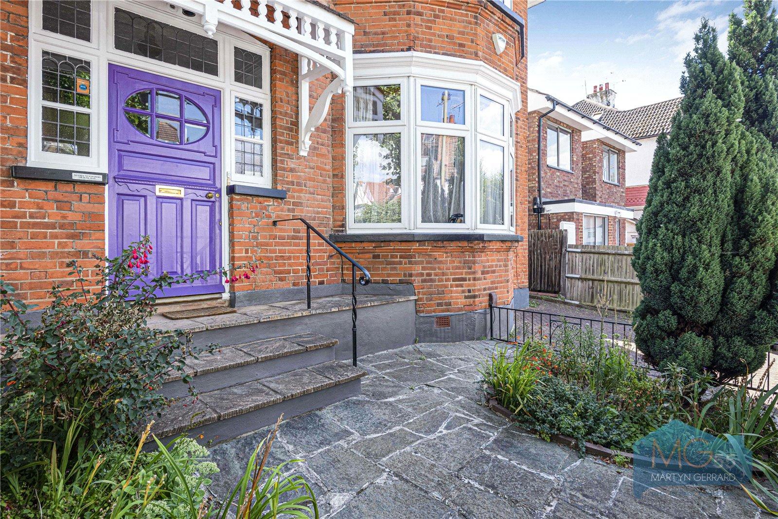 5 bedroom Detached House for sale - Martyn Gerrard