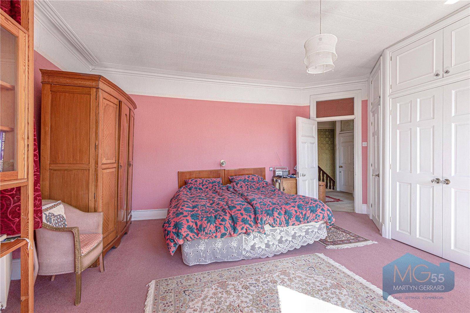5 bedroom Detached House for sale - Martyn Gerrard