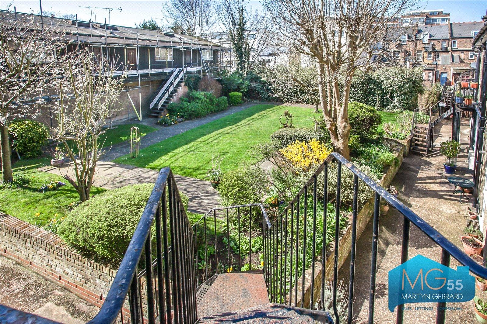 3 bedroom Apartment to rent - Martyn Gerrard