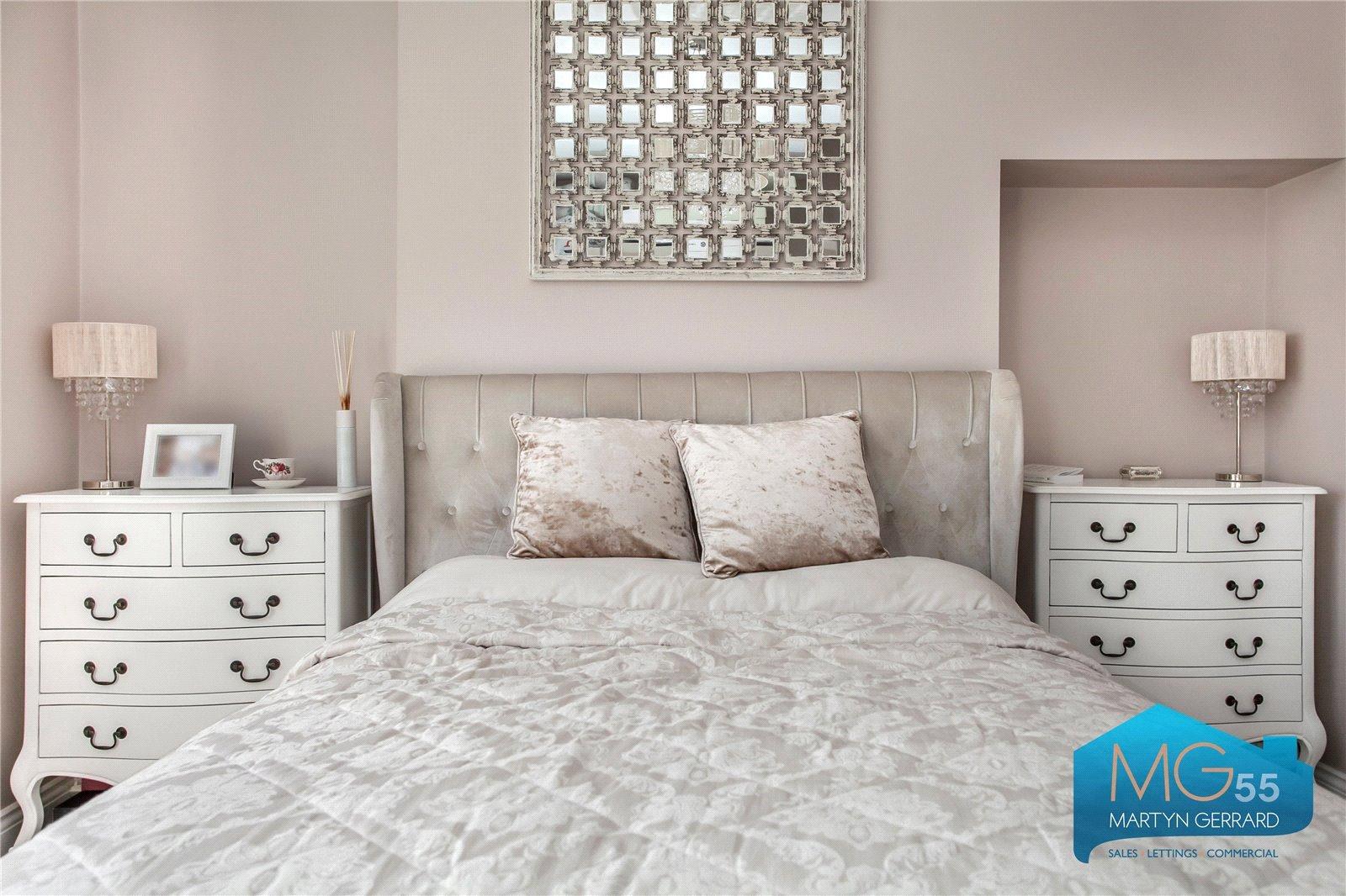 3 bedroom Apartment to rent - Martyn Gerrard