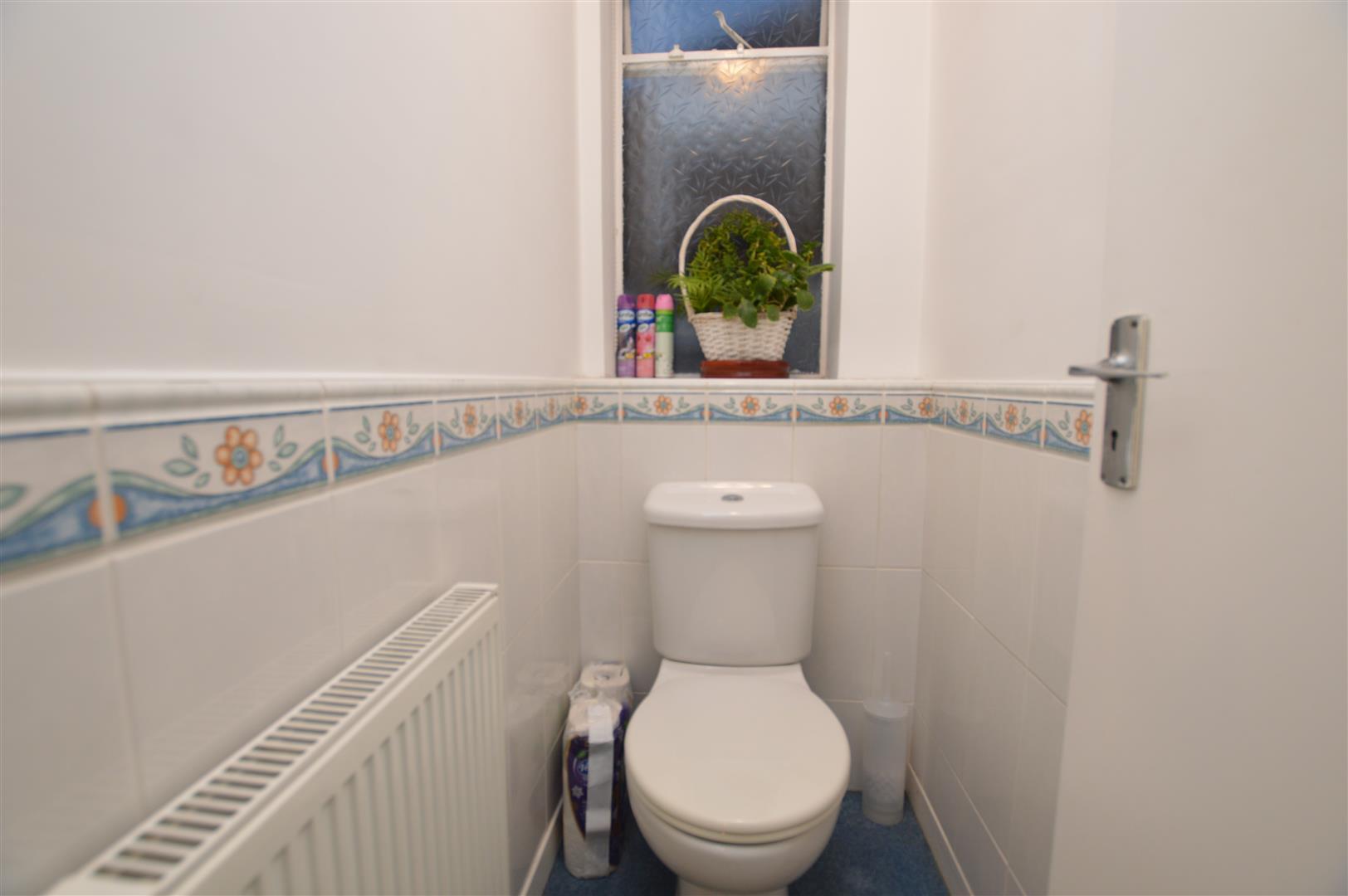 1 bedroom Ground Floor Flat to rent - Martyn Gerrard