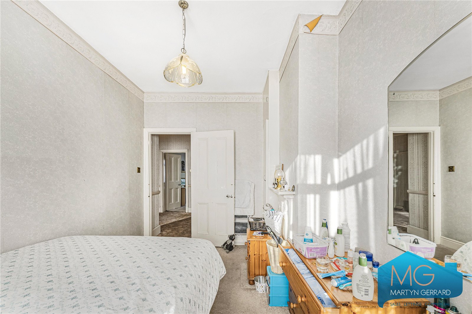 4 bedroom Semi-Detached House for sale - Martyn Gerrard