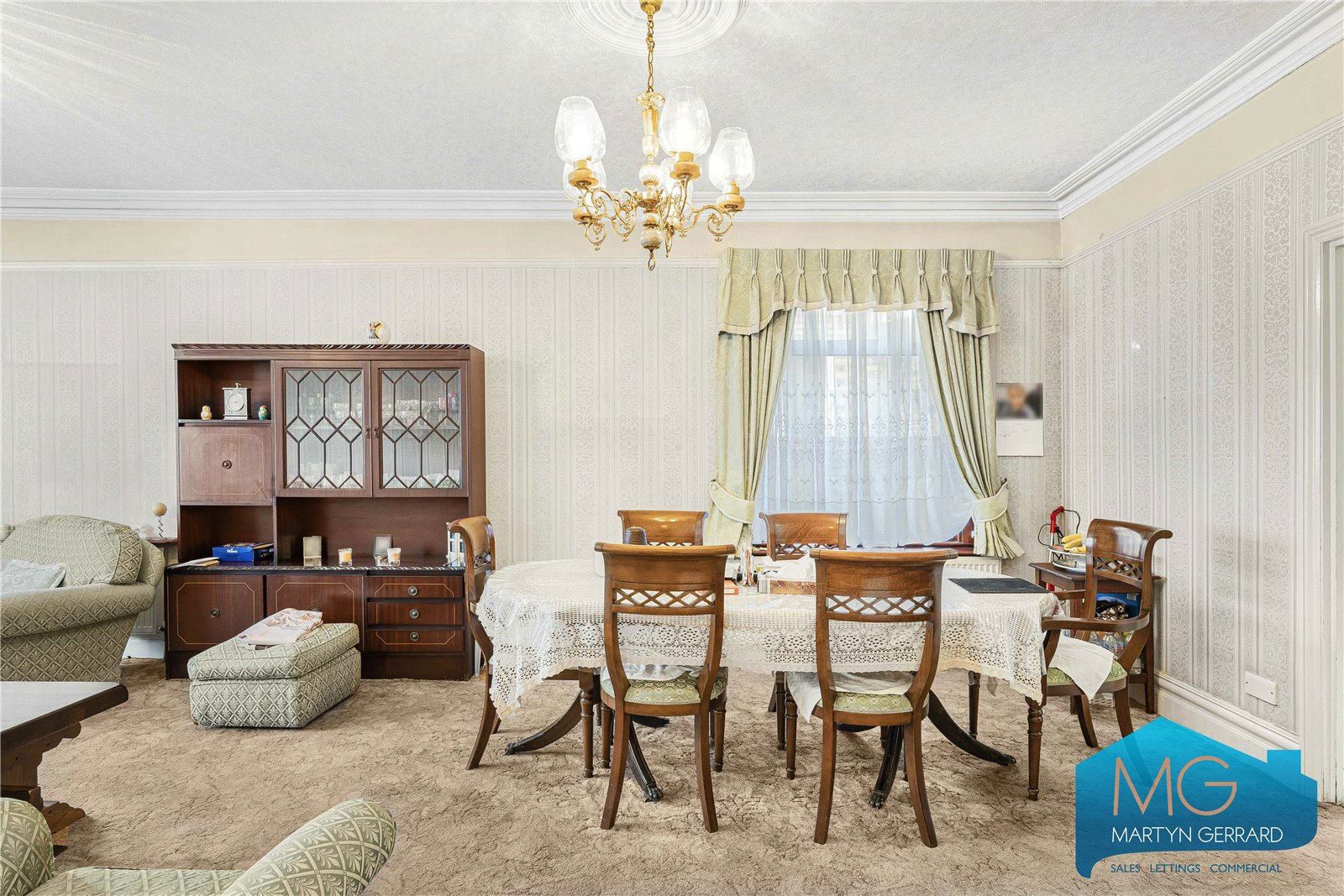 Park Crescent, Finchley Central, London, N3+  - Martyn Gerrard