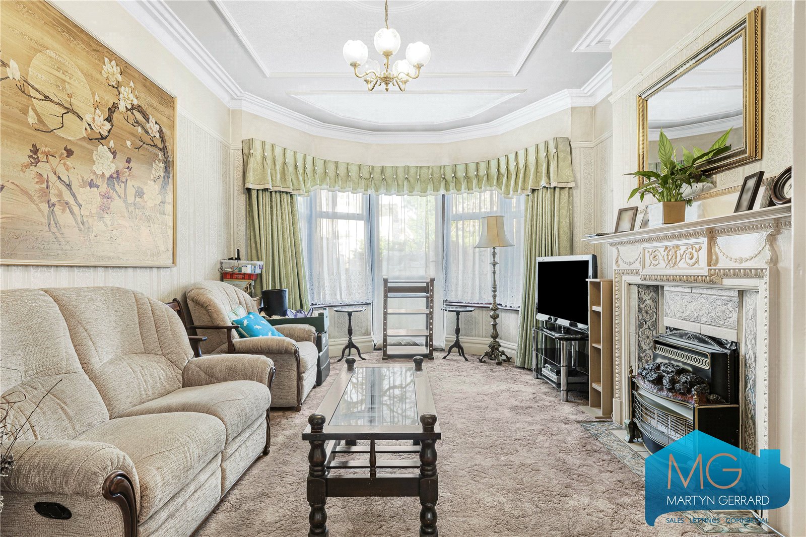 Park Crescent, Finchley Central, London, N3+  - Martyn Gerrard