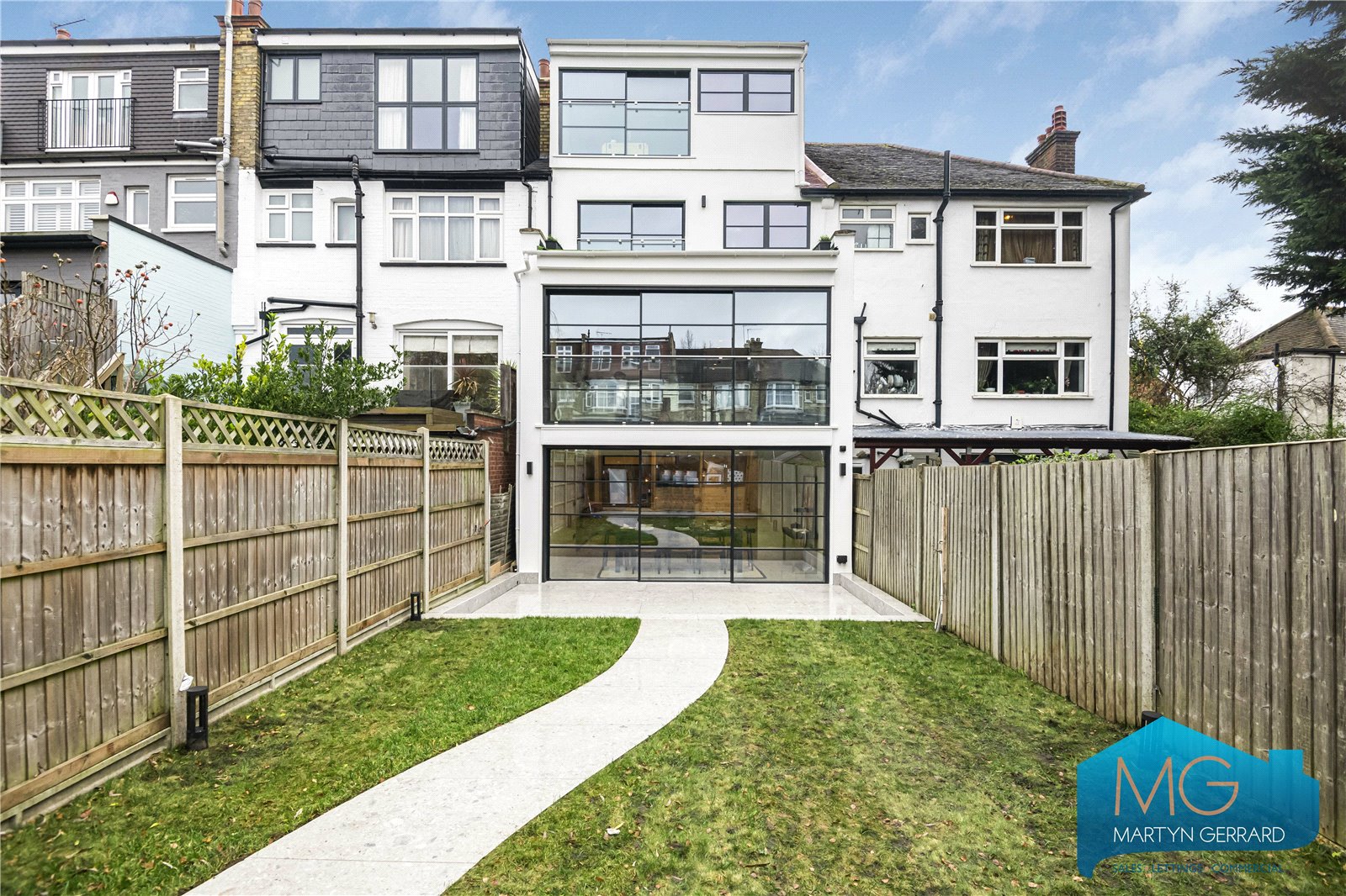 4 bedroom Terraced House for sale - Martyn Gerrard