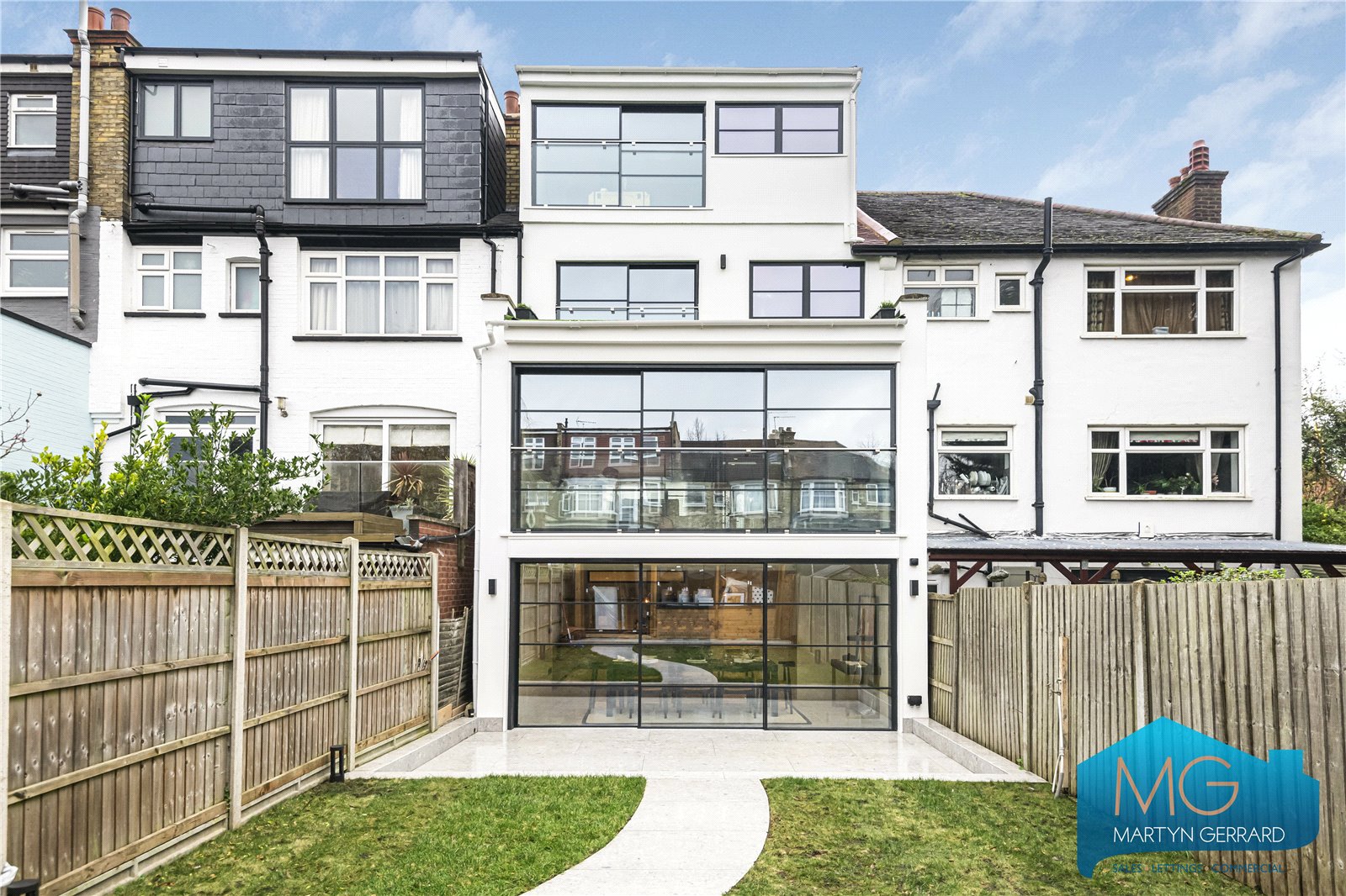 4 bedroom Terraced House for sale - Martyn Gerrard