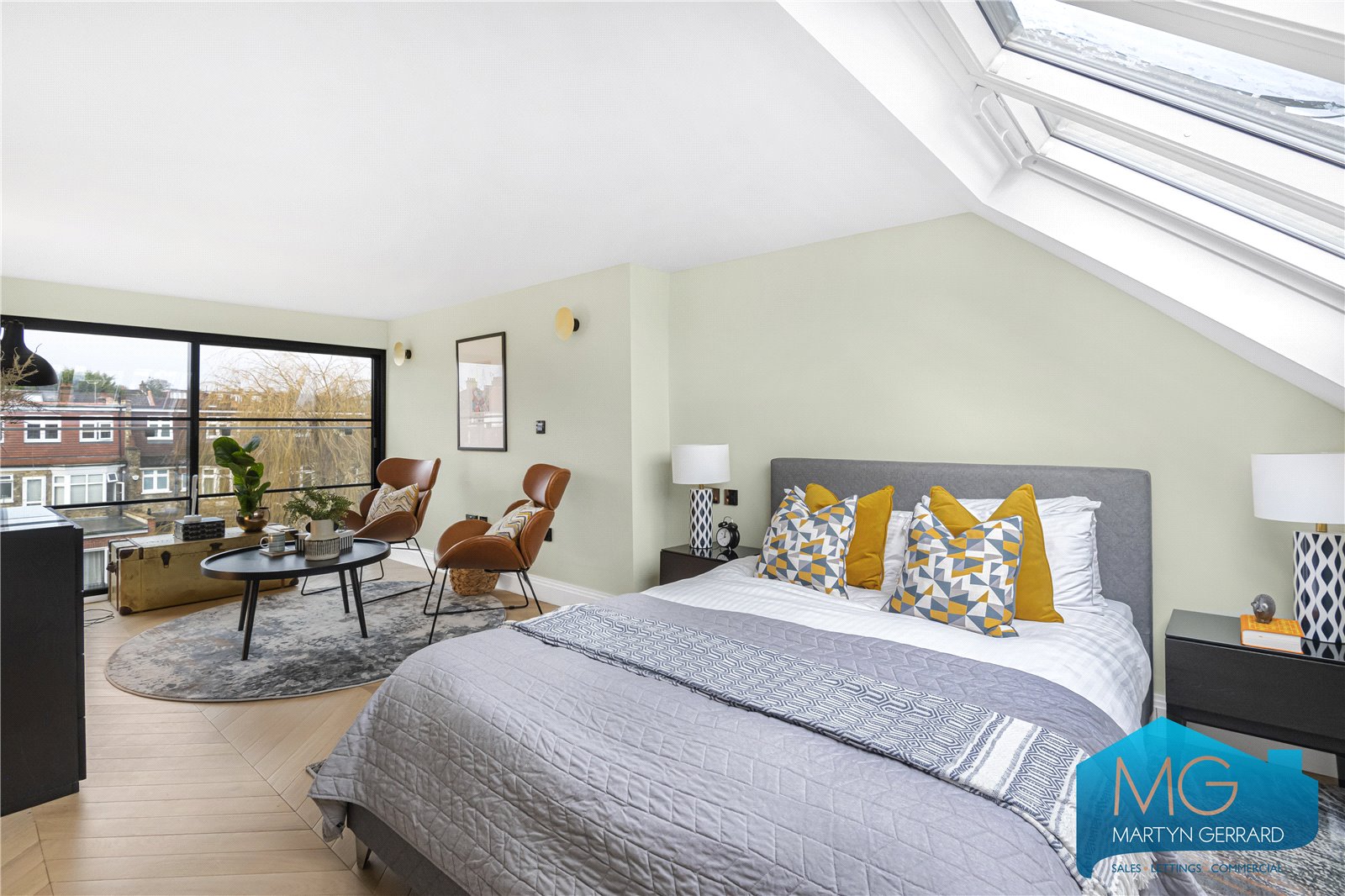 4 bedroom Terraced House for sale - Martyn Gerrard
