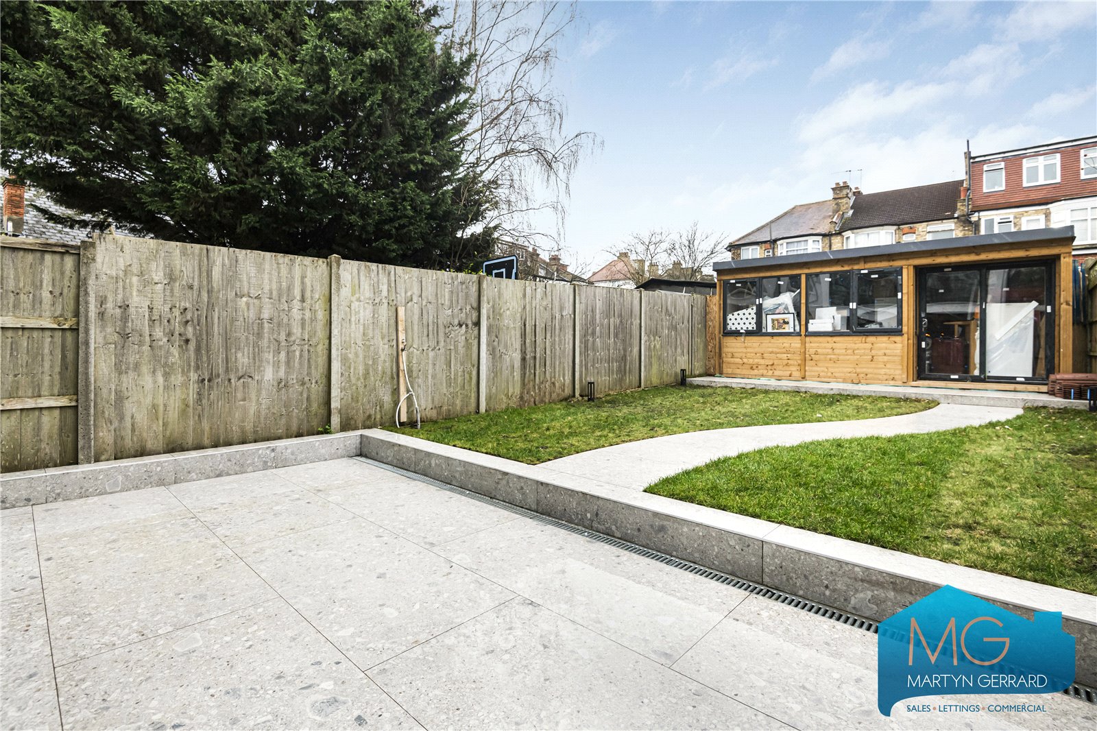 4 bedroom Terraced House for sale - Martyn Gerrard