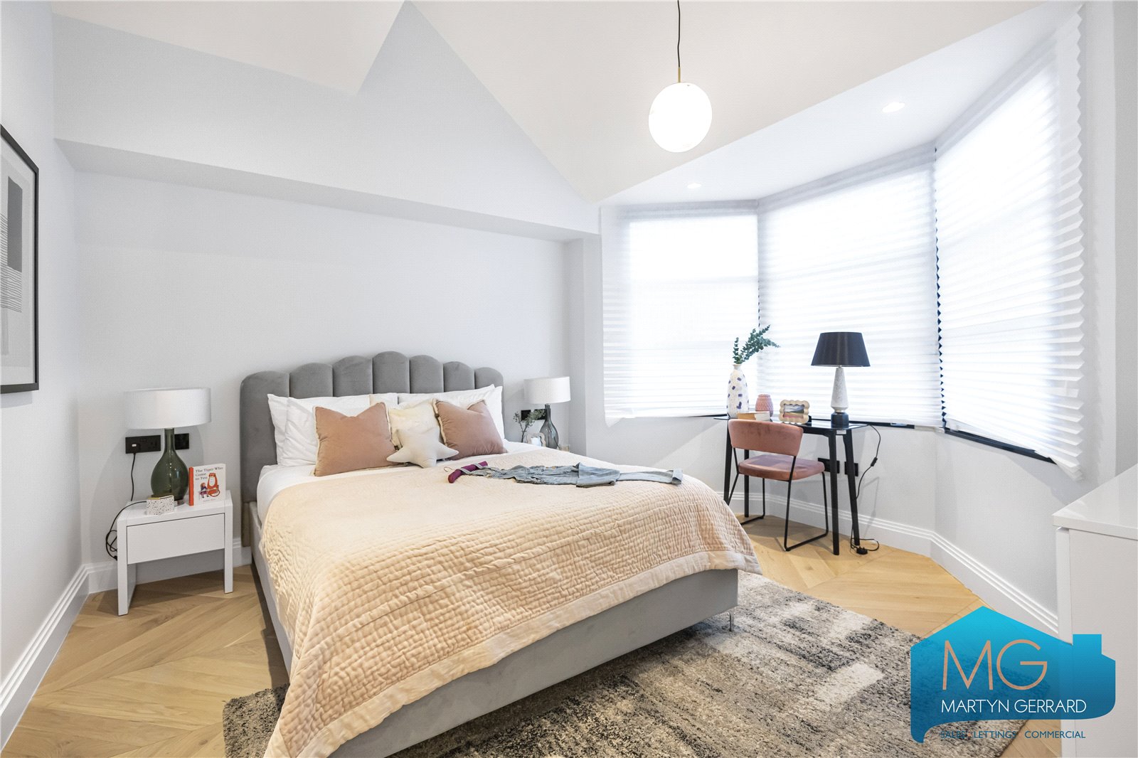 4 bedroom Terraced House for sale - Martyn Gerrard