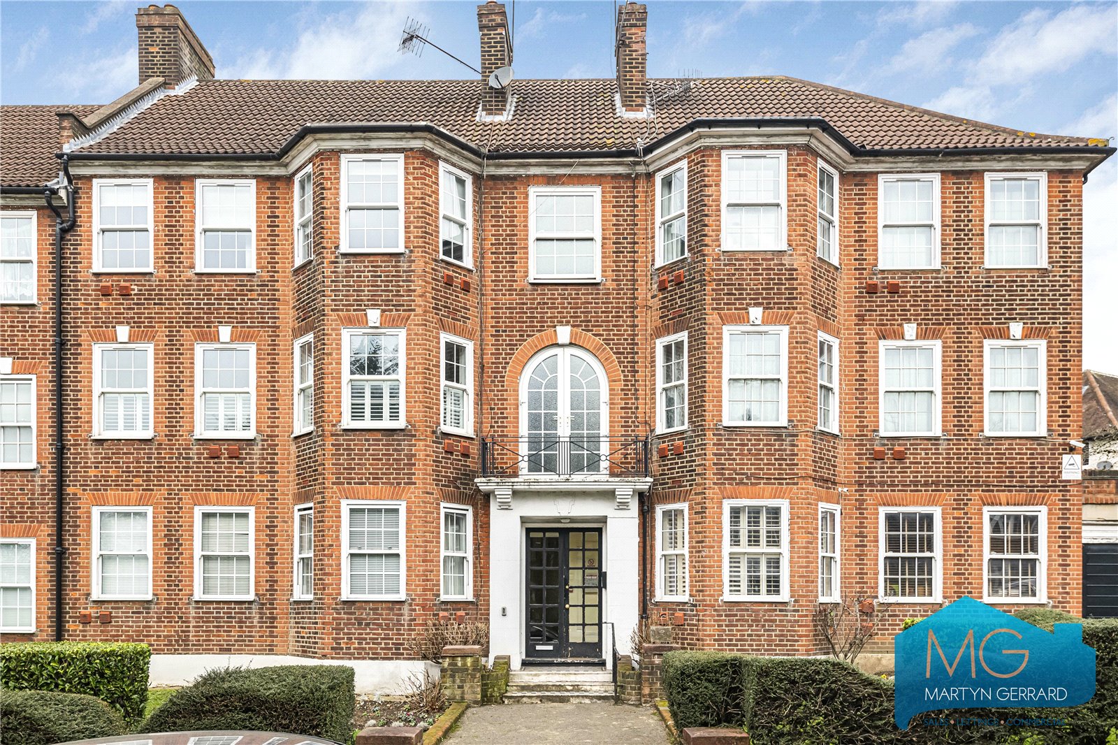 2 bedroom Apartment for sale - Martyn Gerrard
