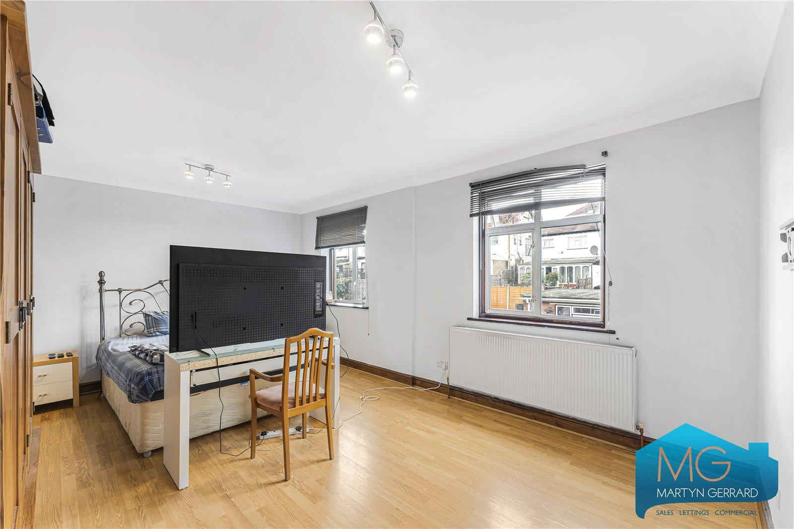 5 bedroom Semi-Detached House for sale - Martyn Gerrard