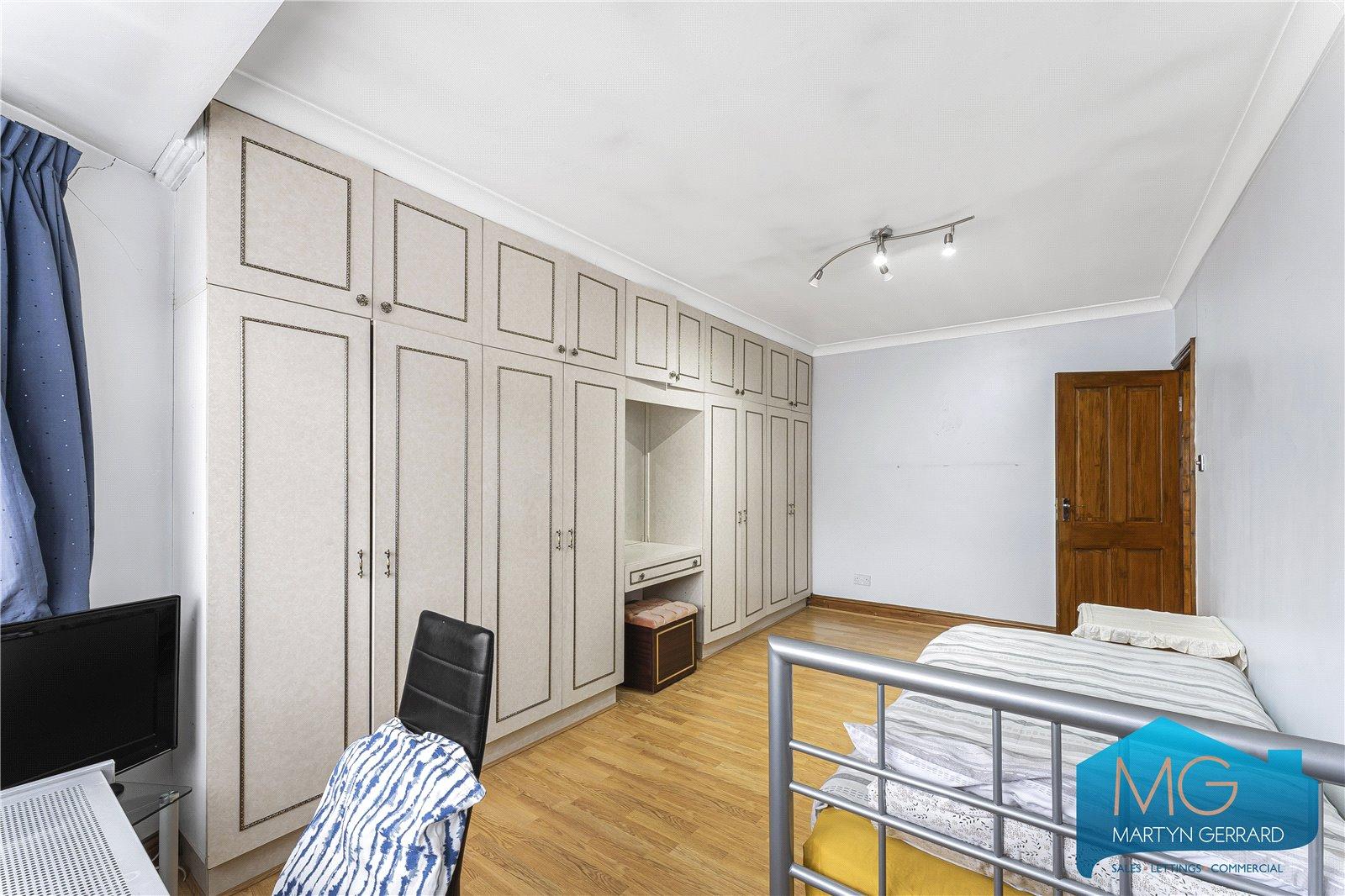 5 bedroom Semi-Detached House for sale - Martyn Gerrard