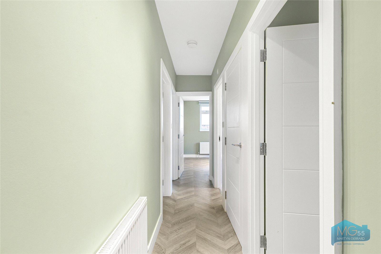 2 bedroom Ground Floor Flat to rent - Martyn Gerrard
