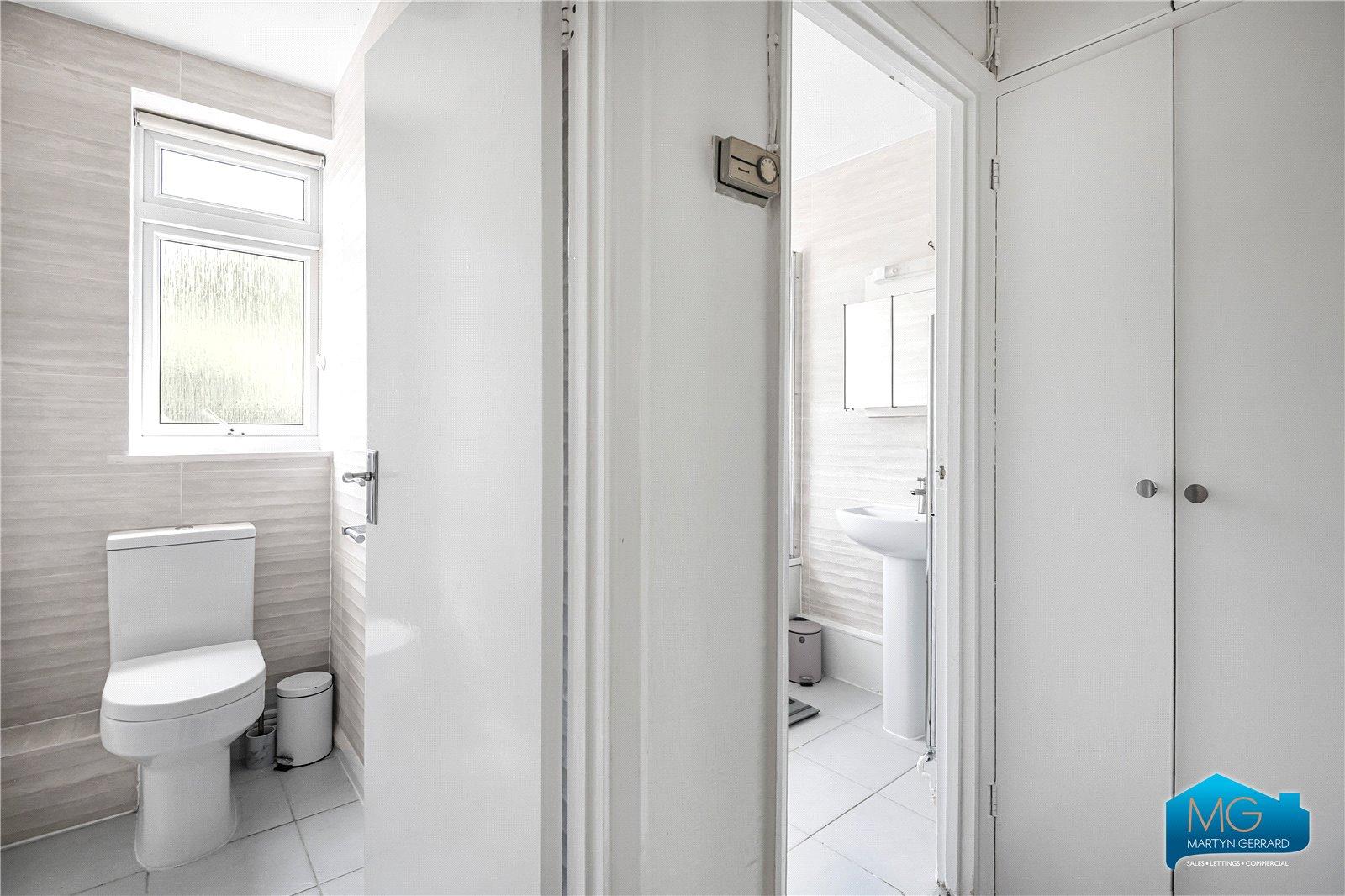 2 bedroom Apartment to rent - Martyn Gerrard