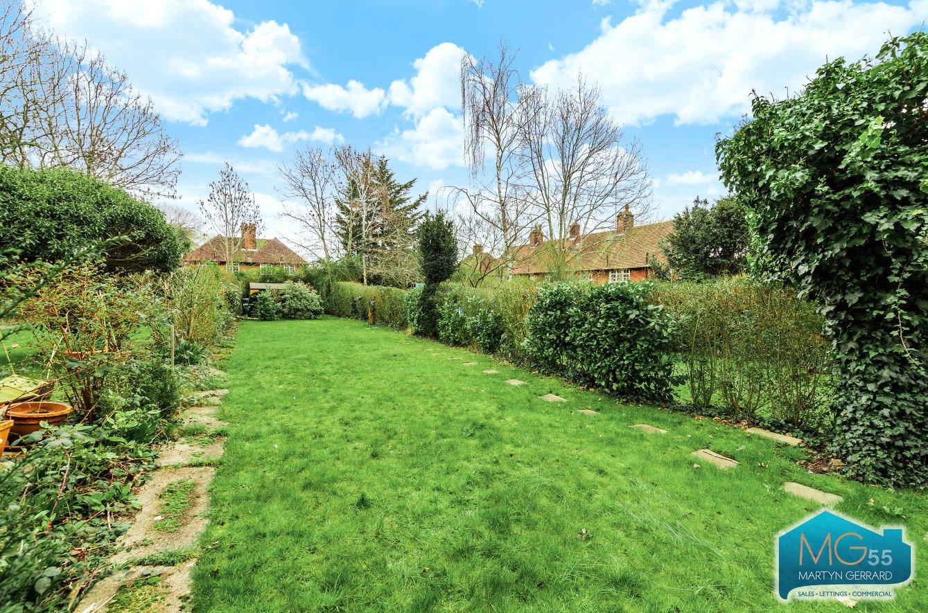 2 bedroom Semi-Detached House to rent - Martyn Gerrard