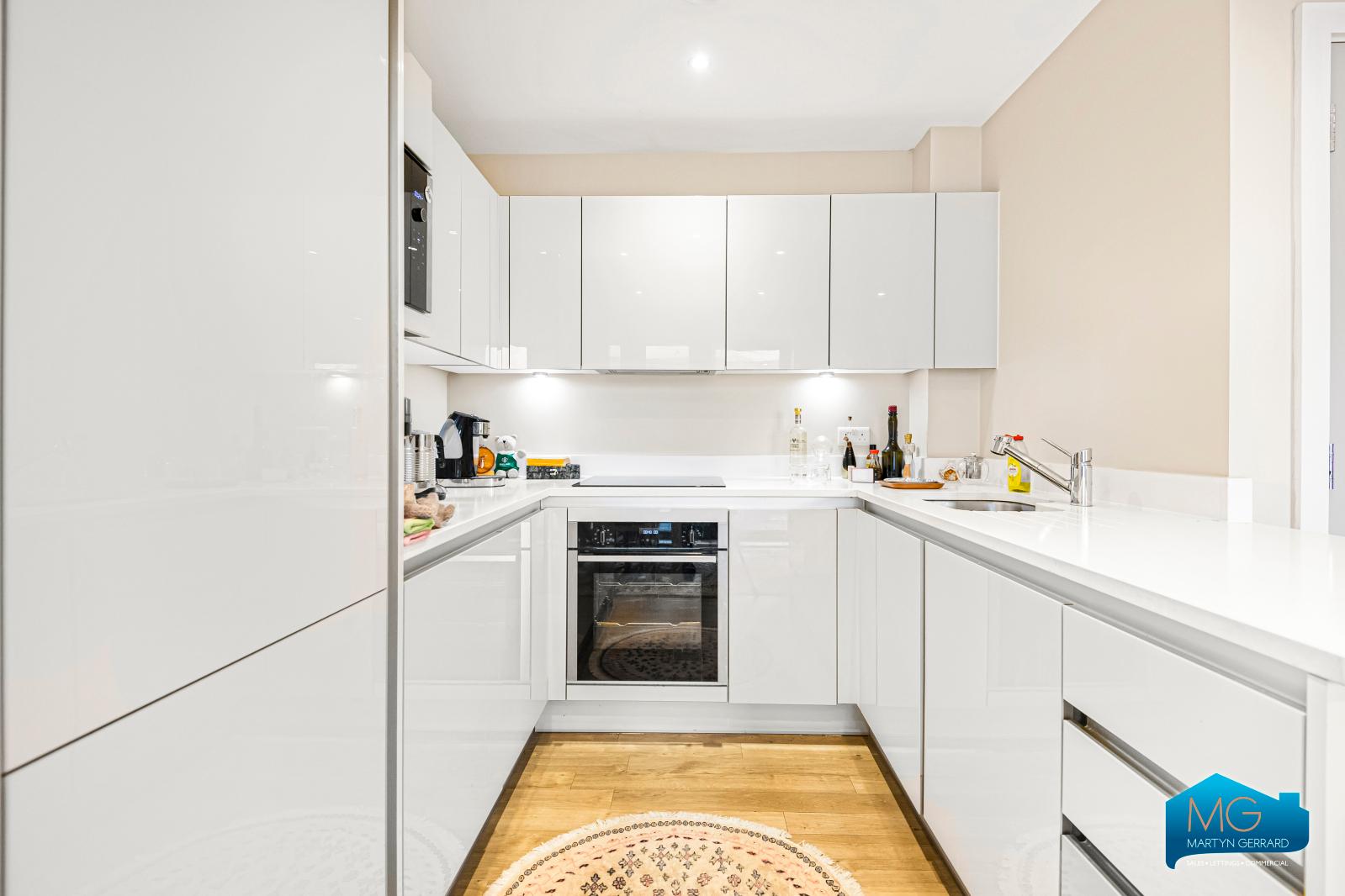 1 bedroom Apartment to rent - Martyn Gerrard