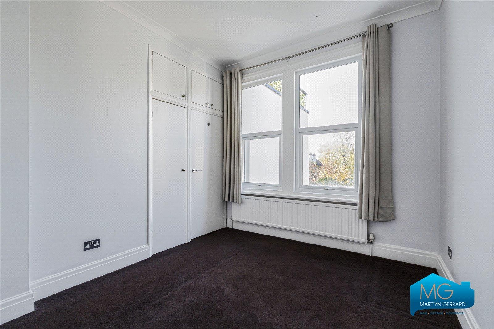 1 bedroom Apartment to rent - Martyn Gerrard