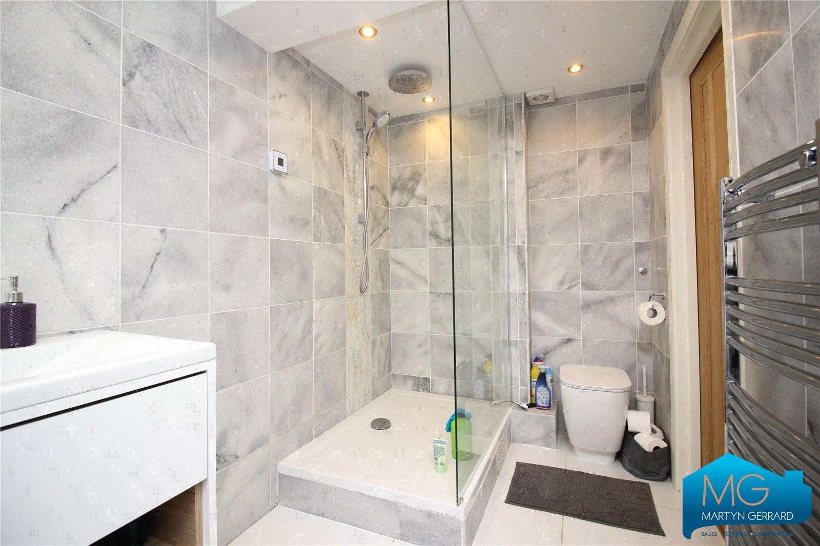 2 bedroom Apartment to rent - Martyn Gerrard