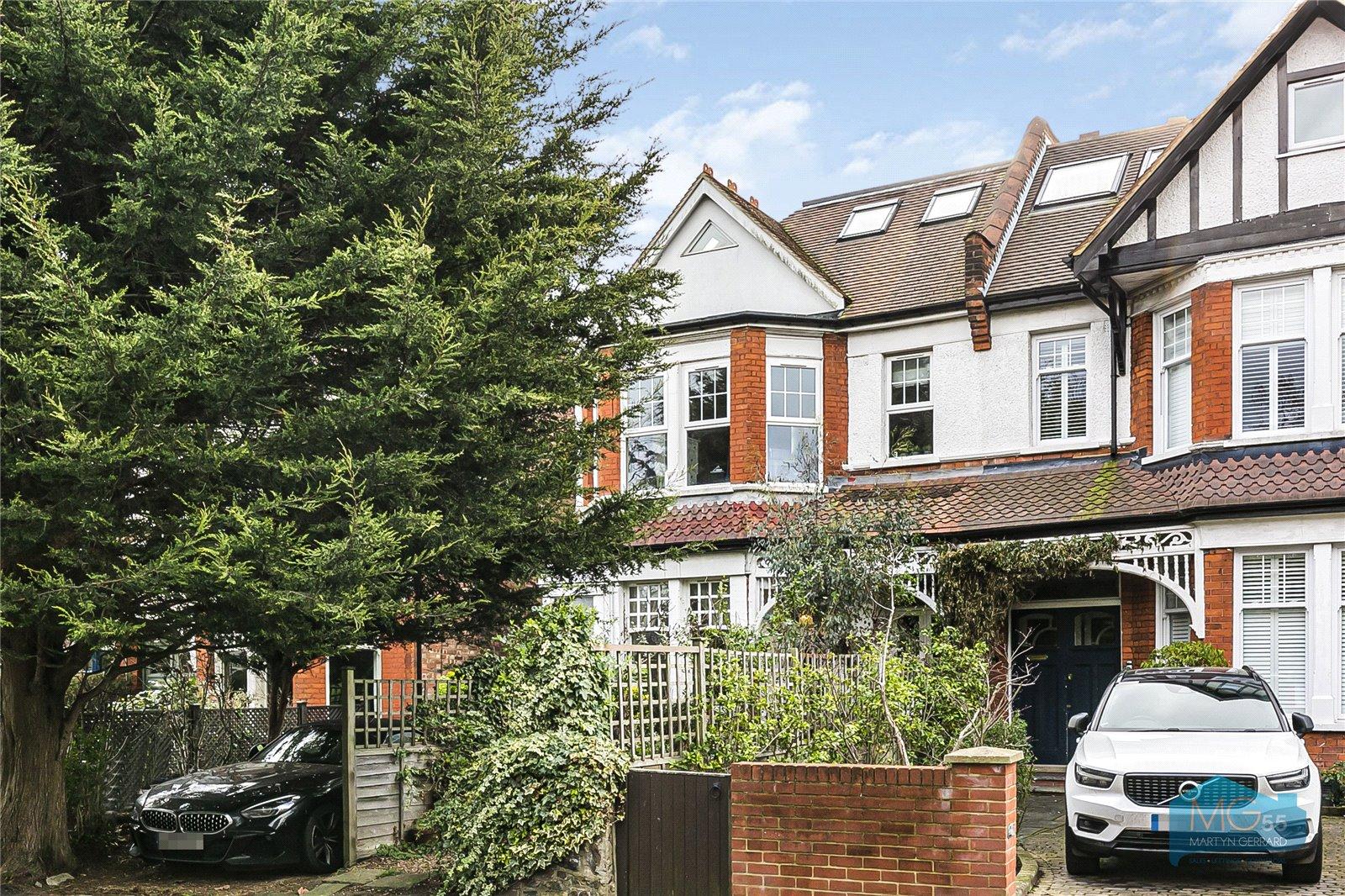 2 bedroom Apartment to rent - Martyn Gerrard