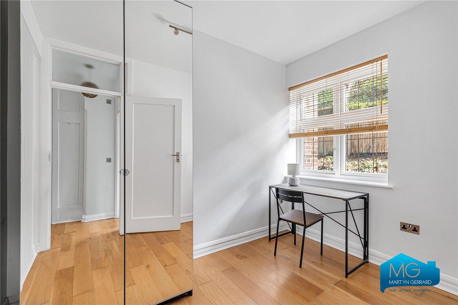 2 bedroom Ground Floor Flat to rent - Martyn Gerrard