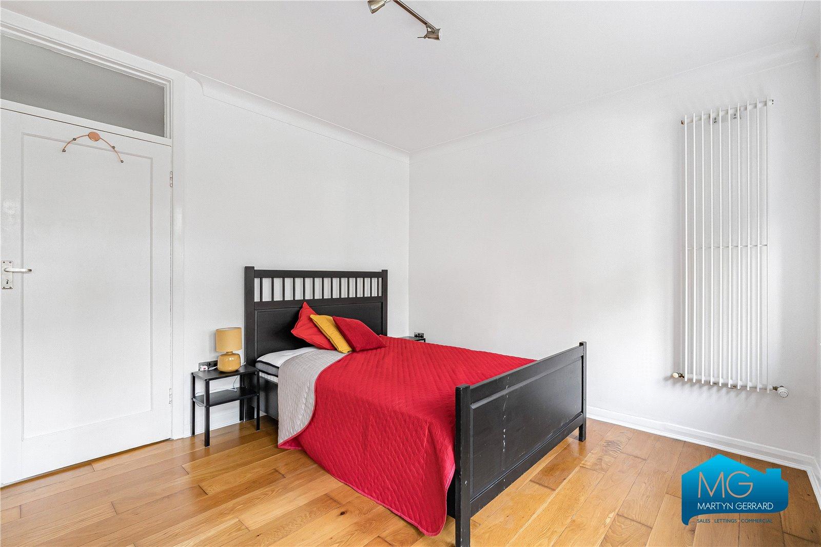 2 bedroom Ground Floor Flat to rent - Martyn Gerrard