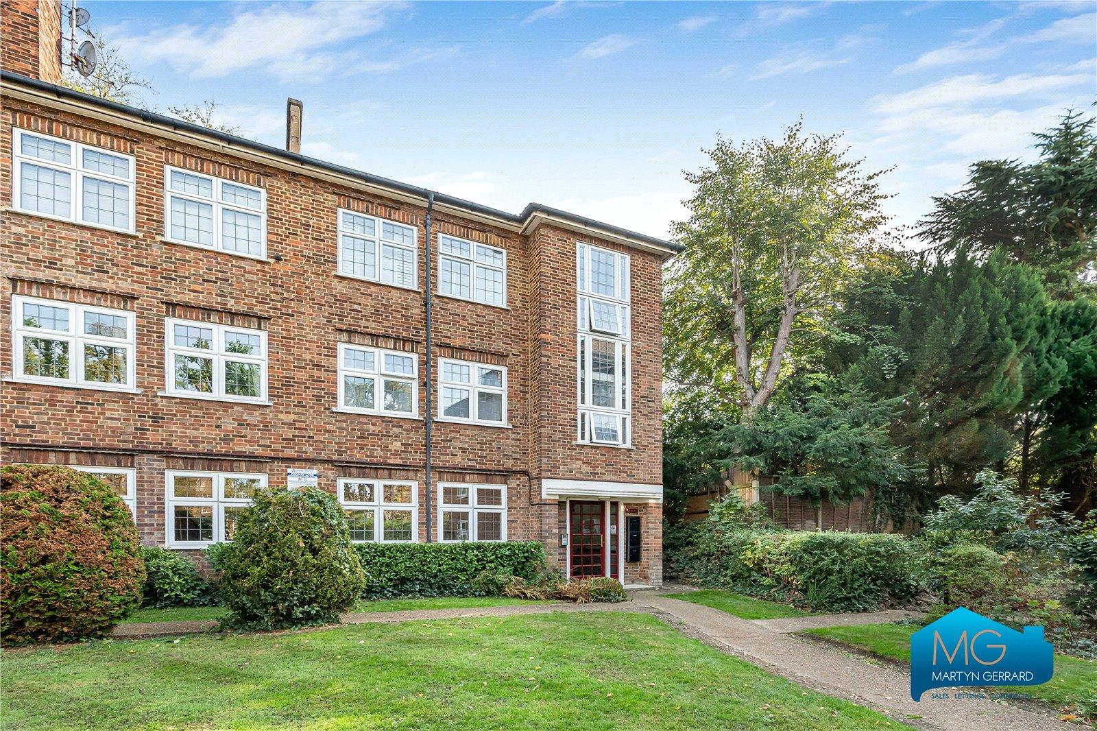 2 bedroom Ground Floor Flat to rent - Martyn Gerrard