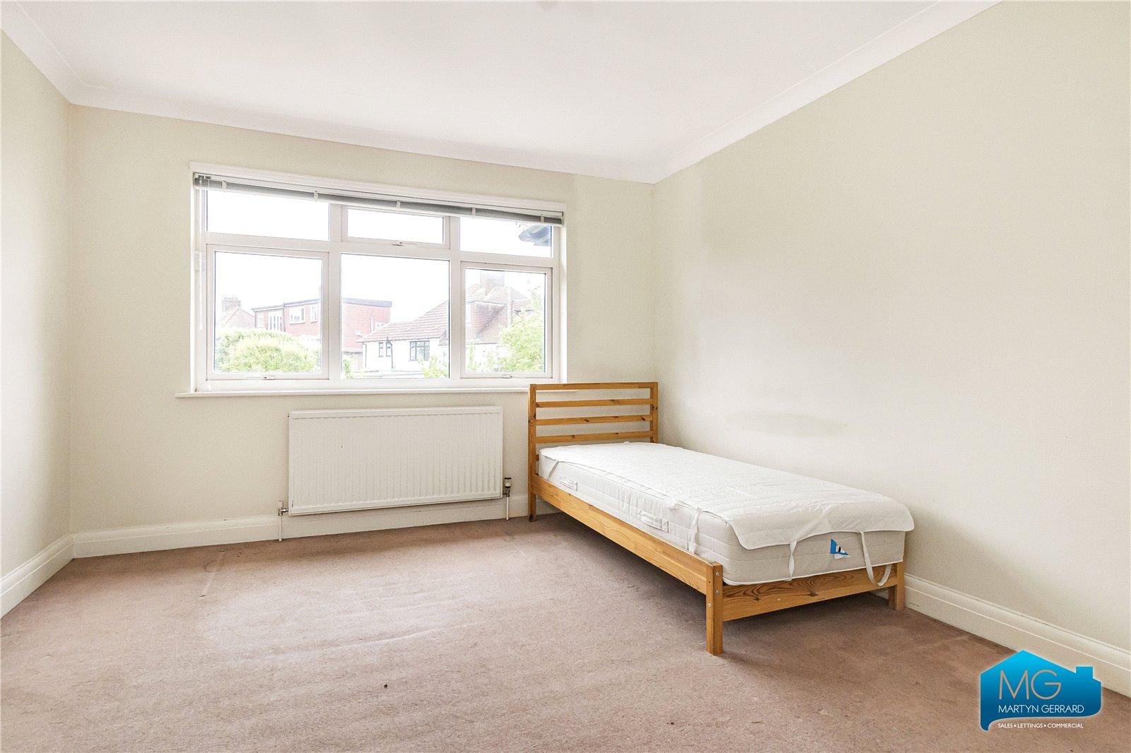 5 bedroom House to rent - Martyn Gerrard