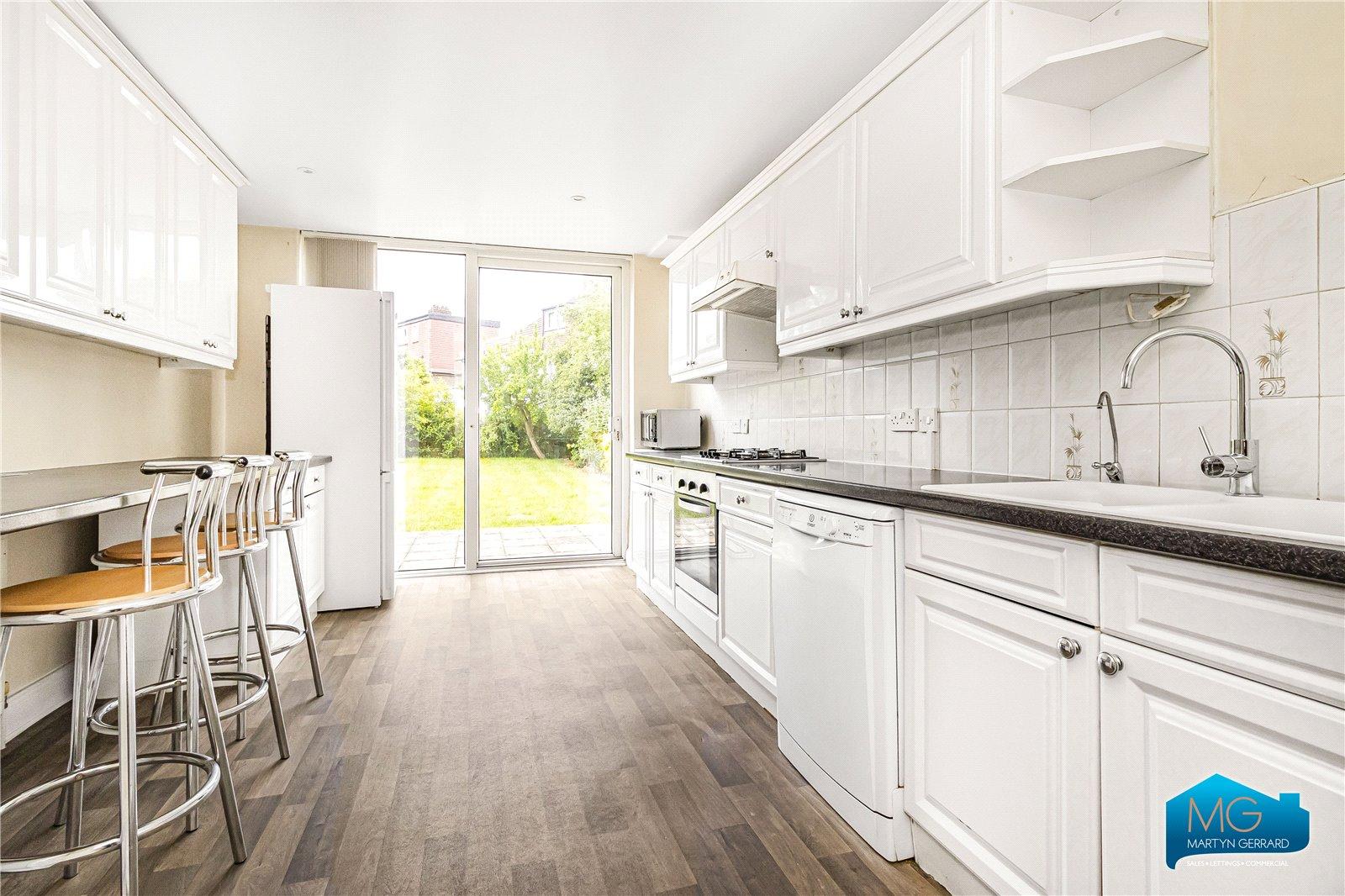 5 bedroom House to rent - Martyn Gerrard