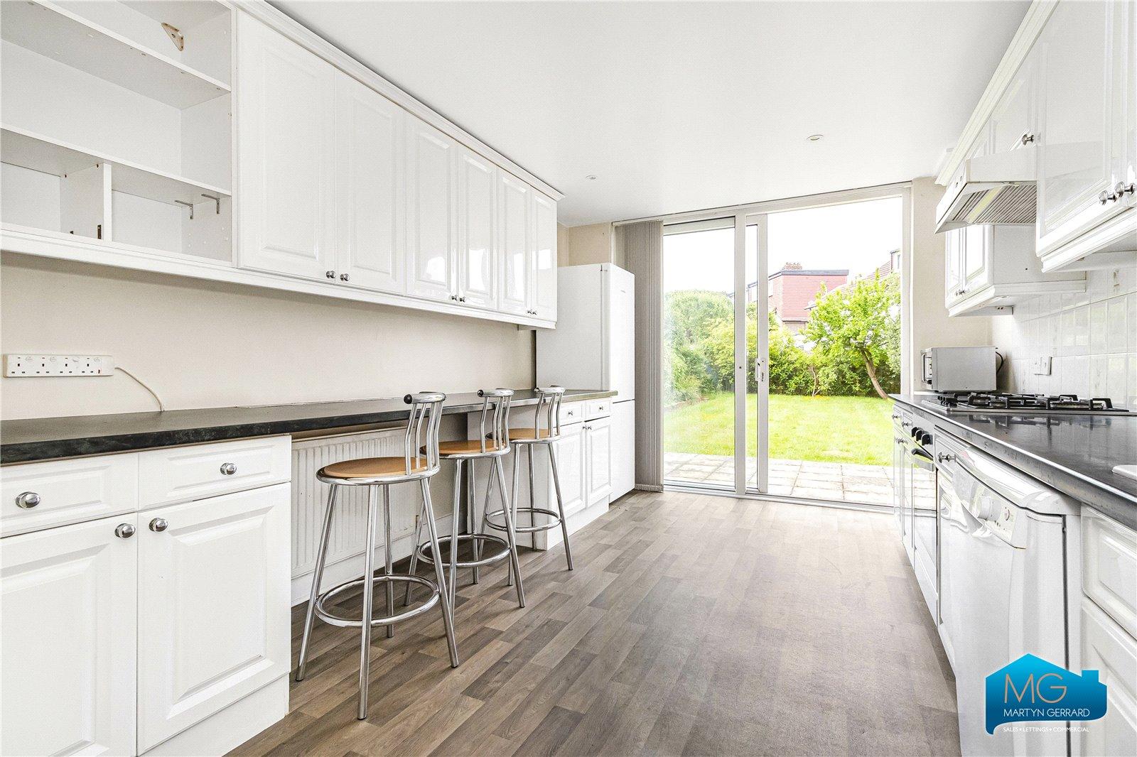 5 bedroom House to rent - Martyn Gerrard