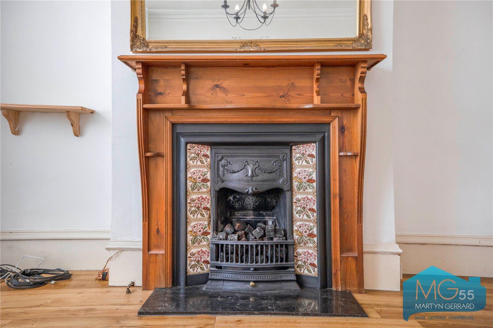 4 bedroom House to rent - Martyn Gerrard
