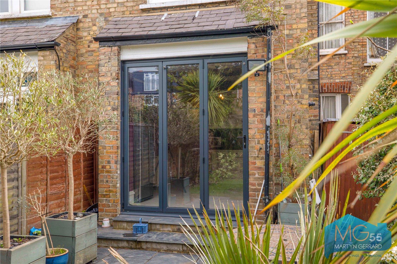 4 bedroom House to rent - Martyn Gerrard